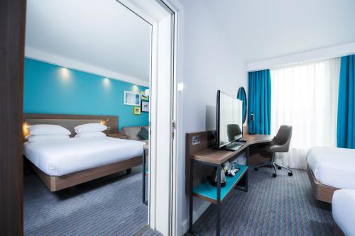 room-image