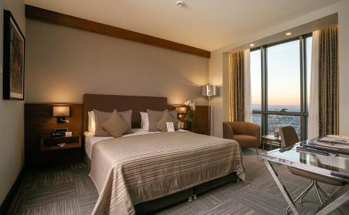 room-image