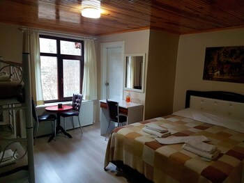 room-image