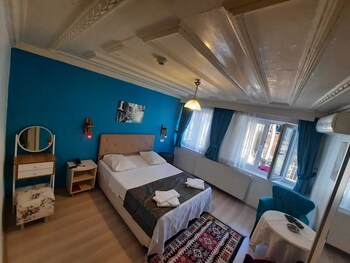 room-image