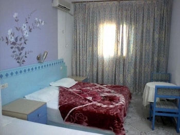 room-image