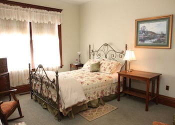 room-image