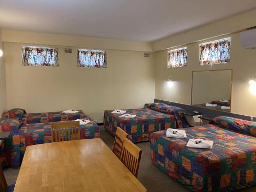 room-image