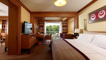 room-image