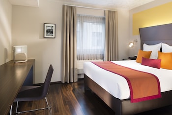room-image