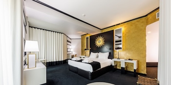 room-image