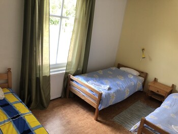 room-image