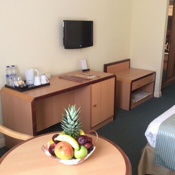 room-image