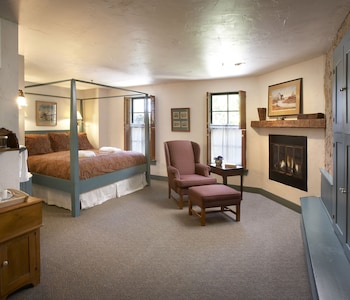room-image