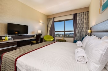 room-image