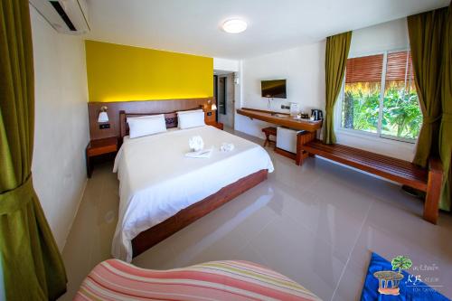room-image