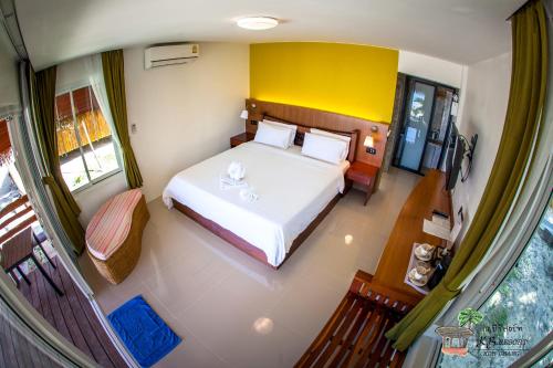 room-image