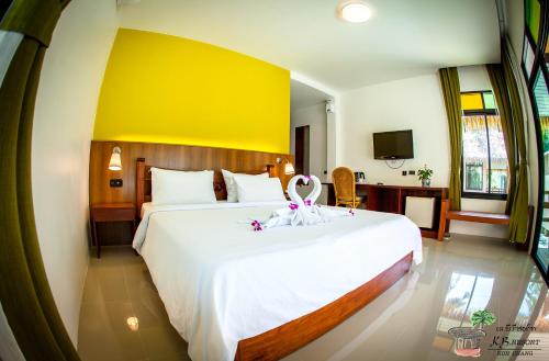 room-image