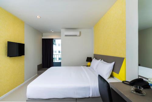 room-image