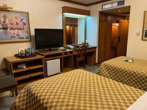 room-image