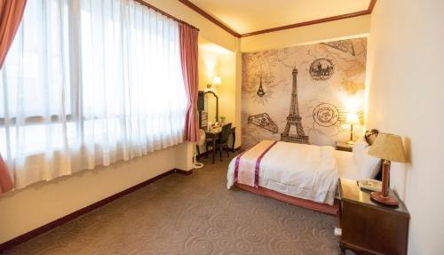 room-image