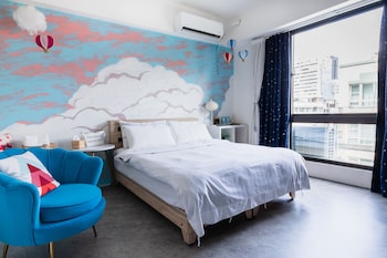 room-image