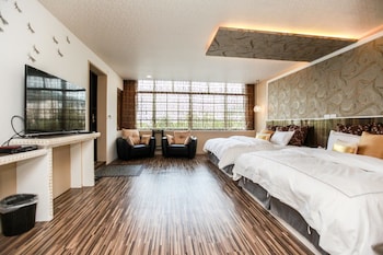 room-image
