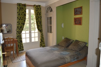 room-image