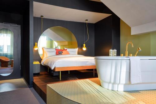 room-image