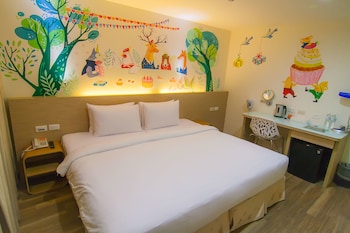 room-image