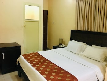 room-image