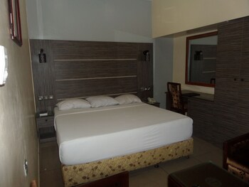 room-image