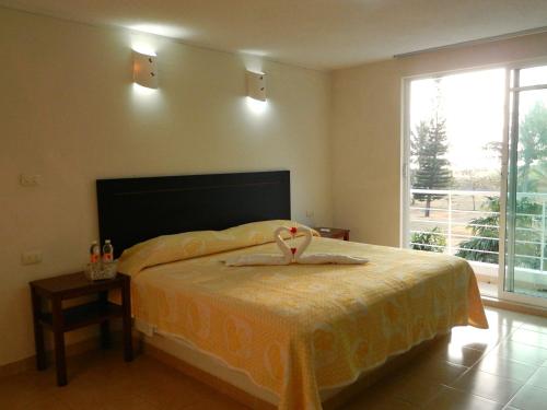 room-image
