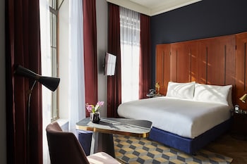 room-image