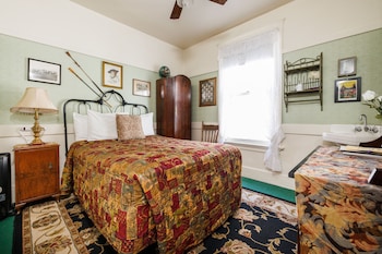 room-image