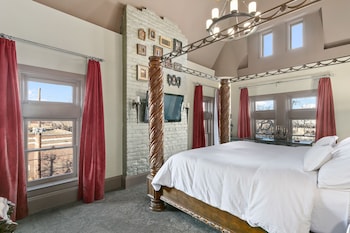 room-image