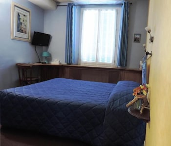 room-image