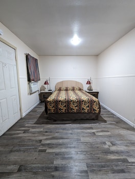 room-image