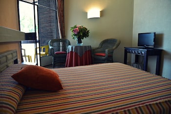 room-image