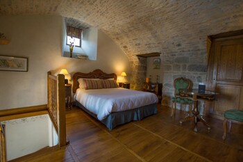 room-image