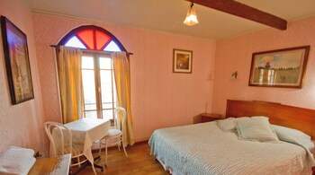 room-image