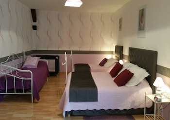 room-image