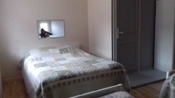 room-image