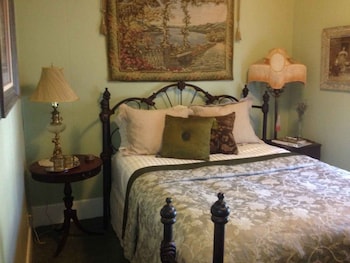 room-image