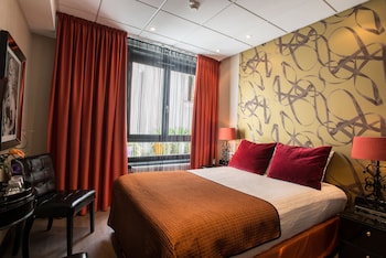 room-image