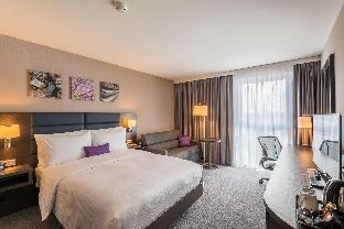 room-image