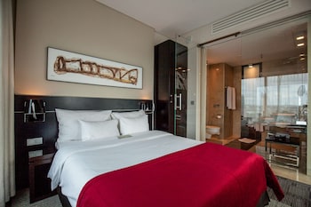 room-image