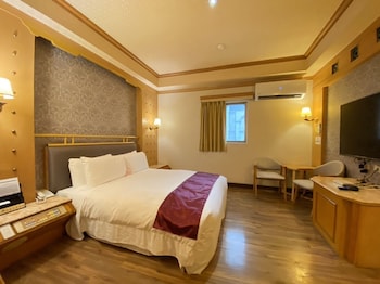 room-image