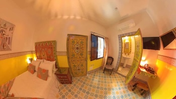 room-image