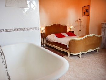 room-image