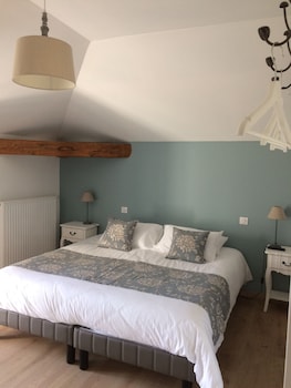 room-image