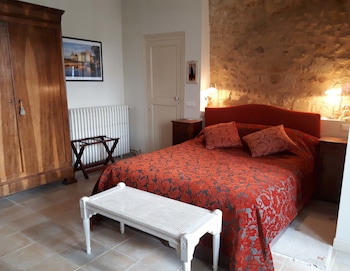 room-image