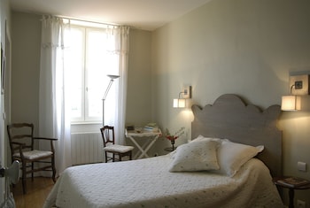 room-image