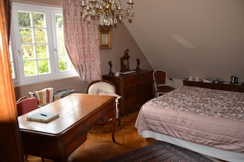 room-image