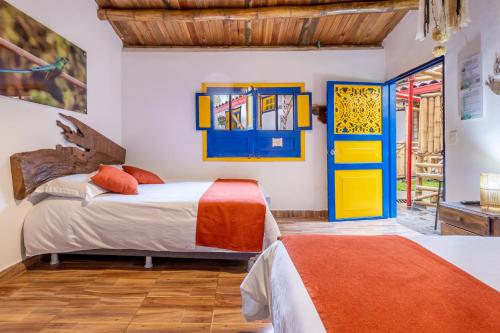 room-image